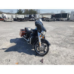2017 HARLEY-DAVIDSON FL