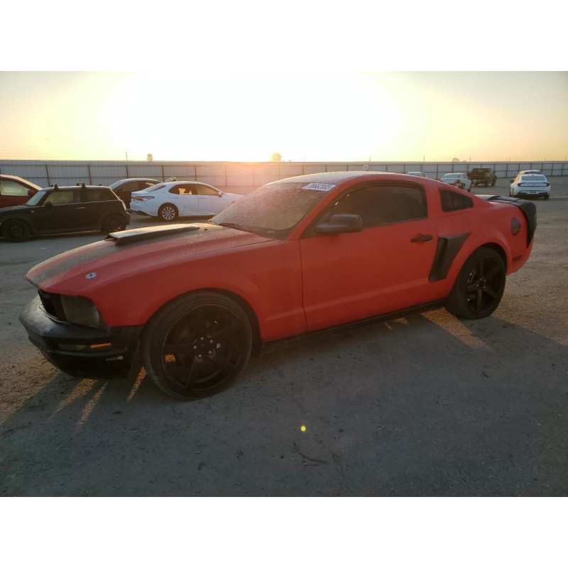 2005 FORD MUSTANG