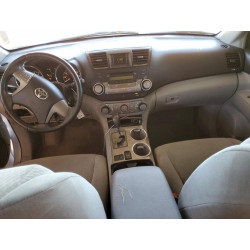 2010 TOYOTA HIGHLANDER