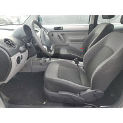 2000 VOLKSWAGEN BEETLE