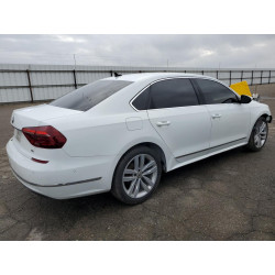 2018 VOLKSWAGEN PASSAT