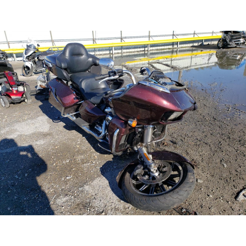 2018 HARLEY-DAVIDSON FL