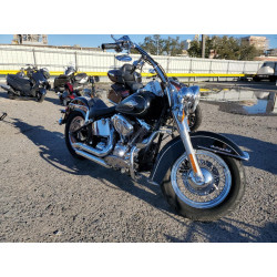 2011 HARLEY-DAVIDSON FL