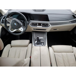 2022 BMW X7