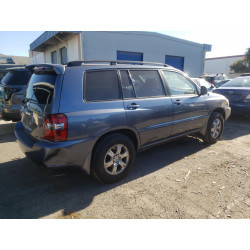 2004 TOYOTA HIGHLANDER
