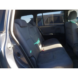 2004 TOYOTA HIGHLANDER