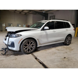 2021 BMW X7