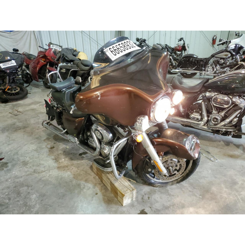 2009 HARLEY-DAVIDSON FL