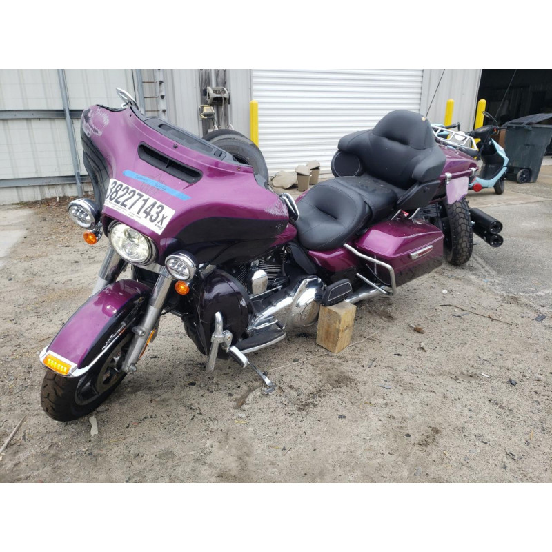 2016 HARLEY-DAVIDSON FL