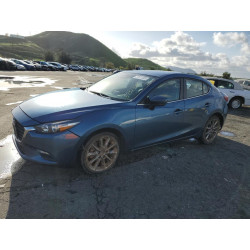 2018 MAZDA 3