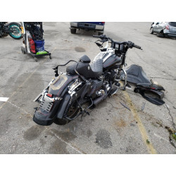 2015 HARLEY-DAVIDSON FL