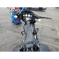 2016 HARLEY-DAVIDSON FL