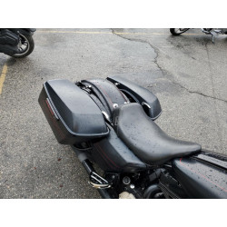 2016 HARLEY-DAVIDSON FL