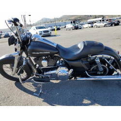 2013 HARLEY-DAVIDSON FL