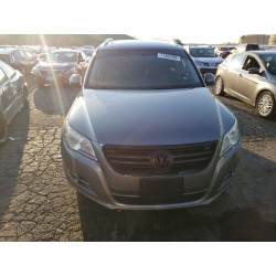 2010 VOLKSWAGEN TIGUAN