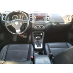 2010 VOLKSWAGEN TIGUAN
