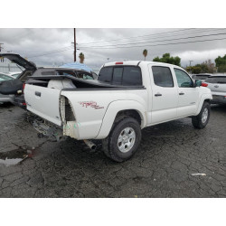 2011 TOYOTA TACOMA