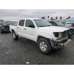 2011 TOYOTA TACOMA
