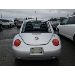 2000 VOLKSWAGEN BEETLE