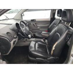 2000 VOLKSWAGEN BEETLE
