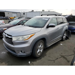 2015 TOYOTA HIGHLANDER