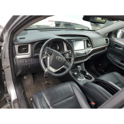 2015 TOYOTA HIGHLANDER
