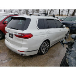 2021 BMW X7