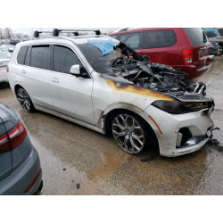 2021 BMW X7