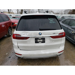 2021 BMW X7