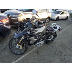 2017 BMW R-SERIES