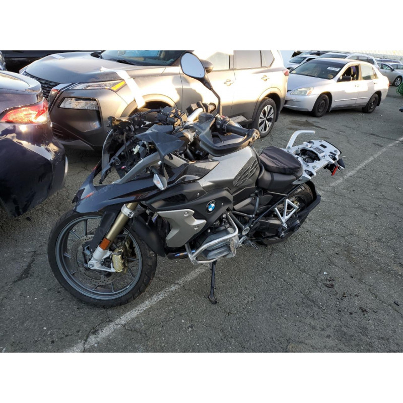 2017 BMW R-SERIES