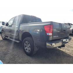 2004 NISSAN TITAN