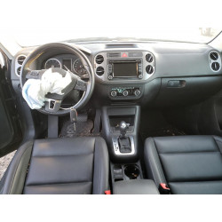 2011 VOLKSWAGEN TIGUAN