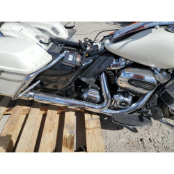 2018 HARLEY-DAVIDSON FL