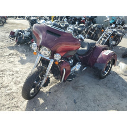2017 HARLEY-DAVIDSON FL