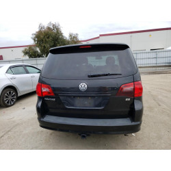 2010 VOLKSWAGEN ROUTAN