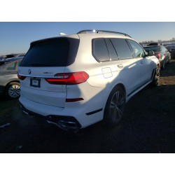 2022 BMW X7