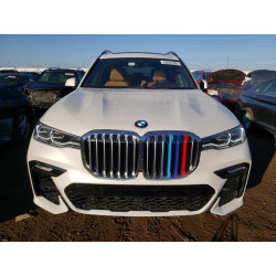 2022 BMW X7