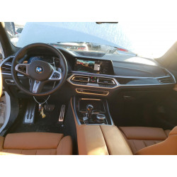 2022 BMW X7