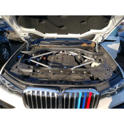 2022 BMW X7