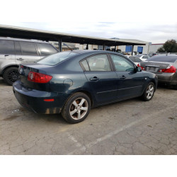 2006 MAZDA 3