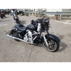 2016 HARLEY-DAVIDSON FL