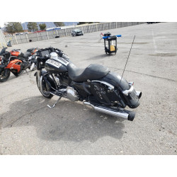 2016 HARLEY-DAVIDSON FL