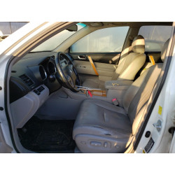 2010 TOYOTA HIGHLANDER