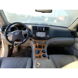 2010 TOYOTA HIGHLANDER