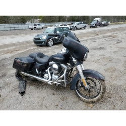 2015 HARLEY-DAVIDSON FL
