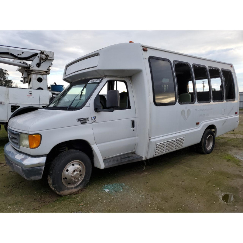 2002 FORD E-SERIES