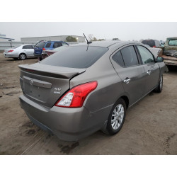 2017 NISSAN VERSA