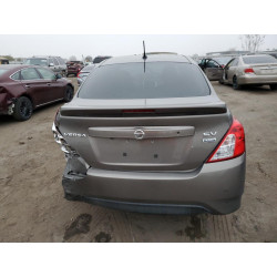 2017 NISSAN VERSA
