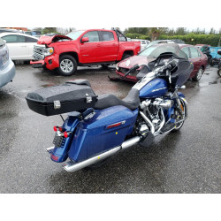 2017 HARLEY-DAVIDSON FL